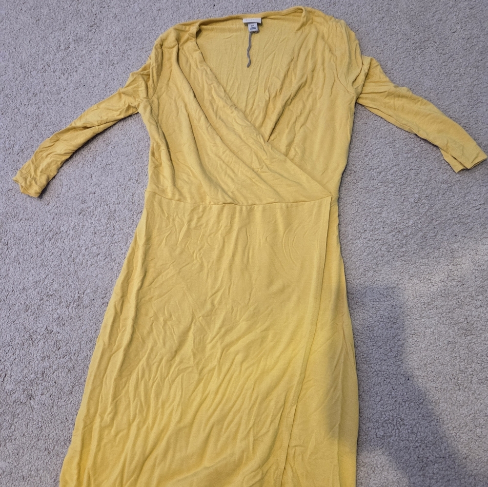 Target Yellow Sheath Midi Dress with V-Neck and Long Sleeves